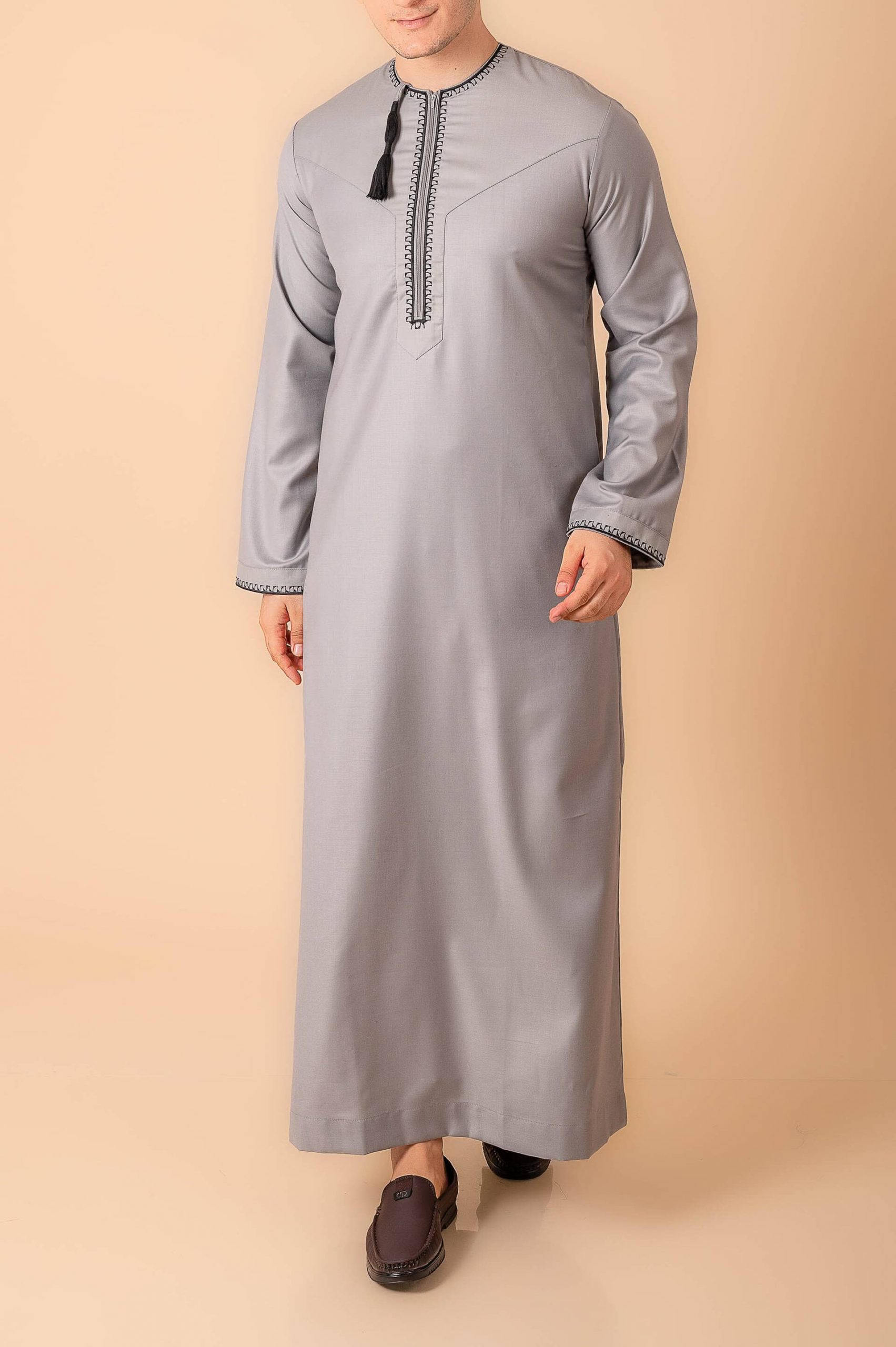 Light Ash Grey Omani Thobe with Black Loop Embroidery & Tassel - Image 2 - Ruby Online