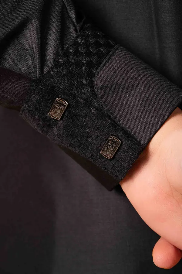 Premium Jet Black Designer Thobe for Men with Textured Trim Placket & Modern Band Collar - Image 4 - Ruby Online