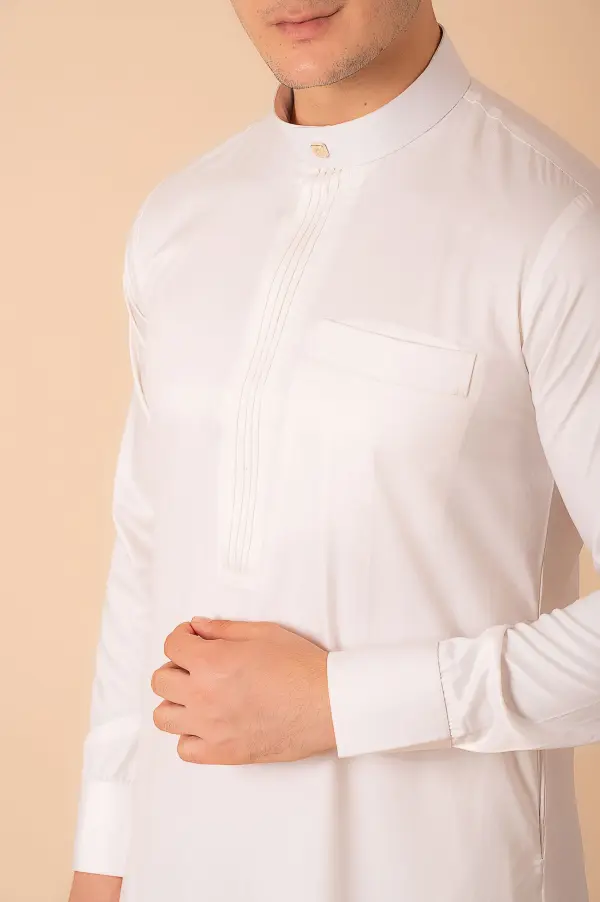 Premium Cream White Classic Thobe with Pleated Front Panel & Band Collar - Image 5 - Ruby Online