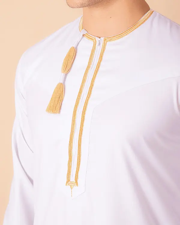 White Omani Thobe with Golden Embroidered Placket & Tassel - Image 5 - Ruby Online