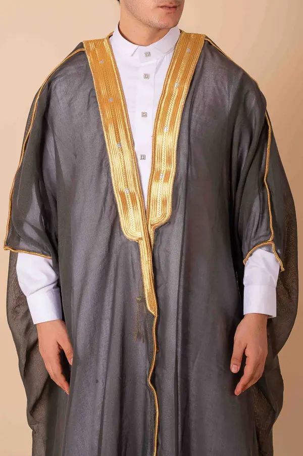 Luxury Dark Grey Arabic Bisht for Men with Gold Zari Edge Embroidery – Premium Lightweight Open-Front Cloak - Image 2 - Ruby Online