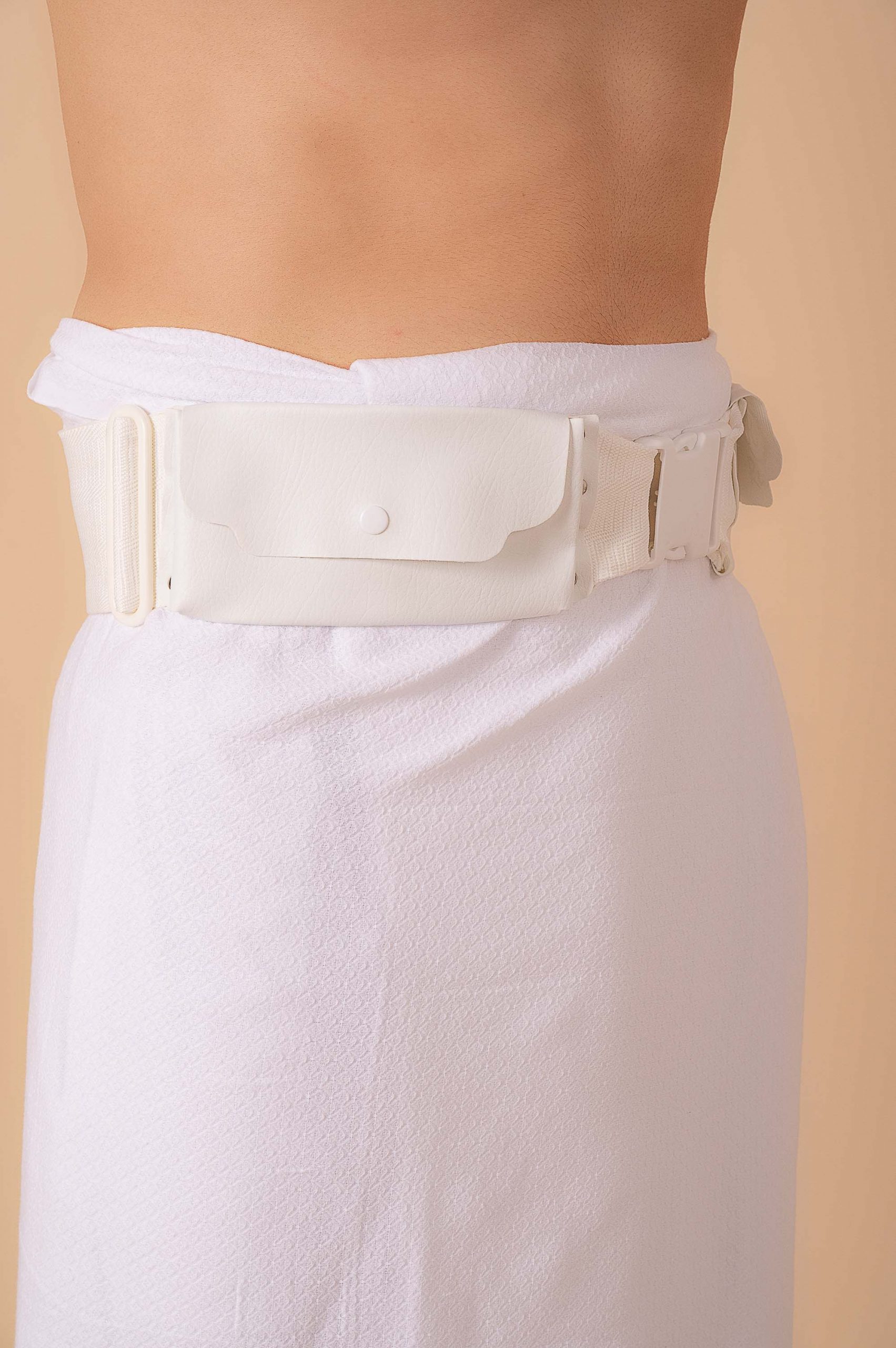 Ruby White Ihram Belt with Snap-Flap Pouch – Washable Adjustable Ahram Belt for Hajj & Umrah Travel - Image 3 - Ruby Online