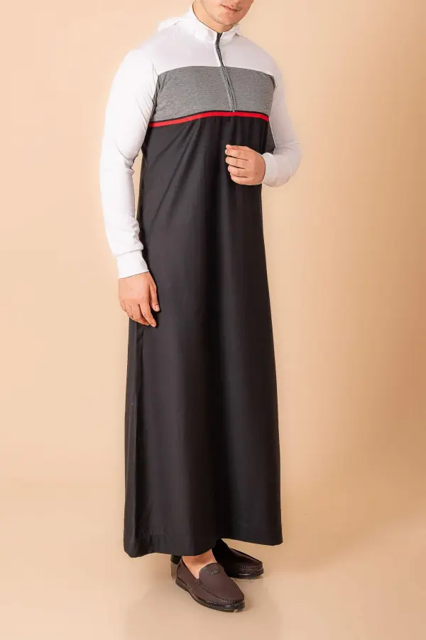 Men’s Black Hooded Thobe with White Sleeves & Red Stripe Panel - Image 2 - Ruby Online