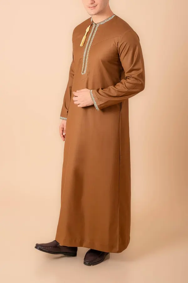 Coffee Brown Omani Thobe with Beige Geometric Embroidery & Tassel - Image 3 - Ruby Online