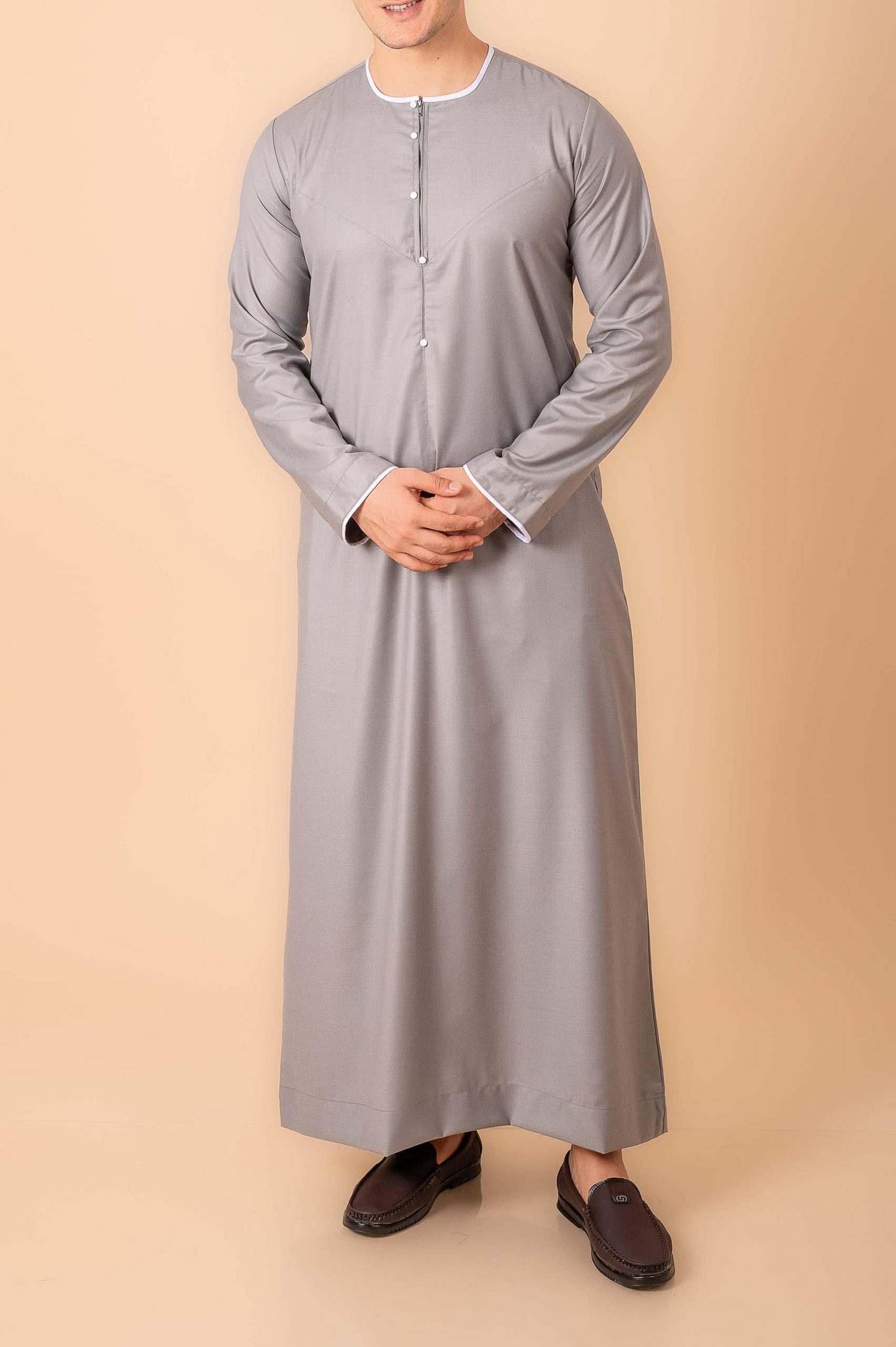 Premium Light Grey Emirati-Style Thobe with White Contrast Piping & Minimal Panel Design - Image 7 - Ruby Online