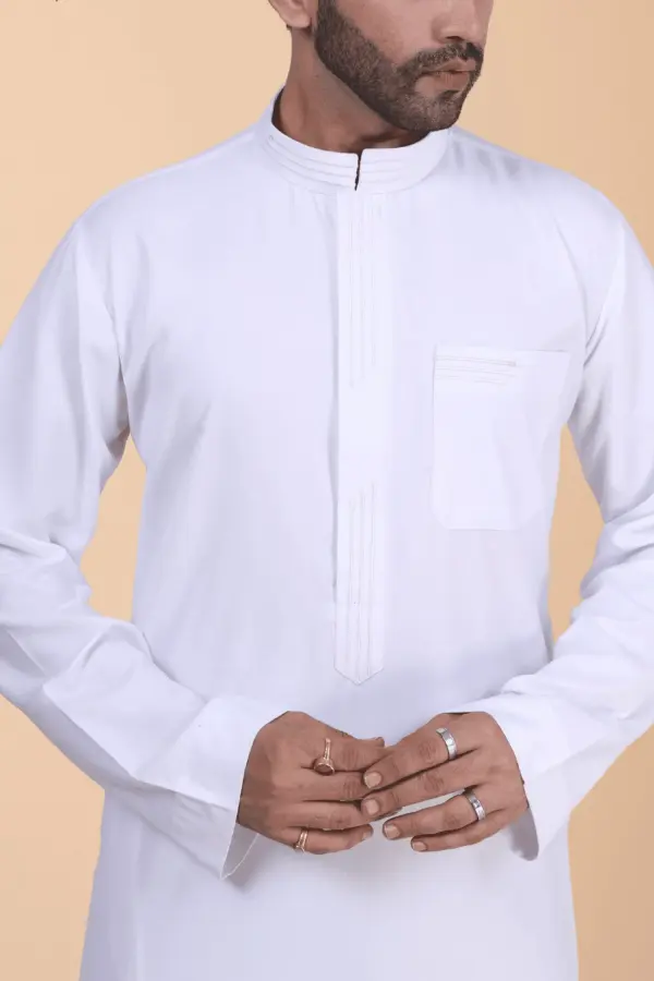 Classic White Plain Thobe with Band Collar & Clean Placket Design - Image 5 - Ruby Online