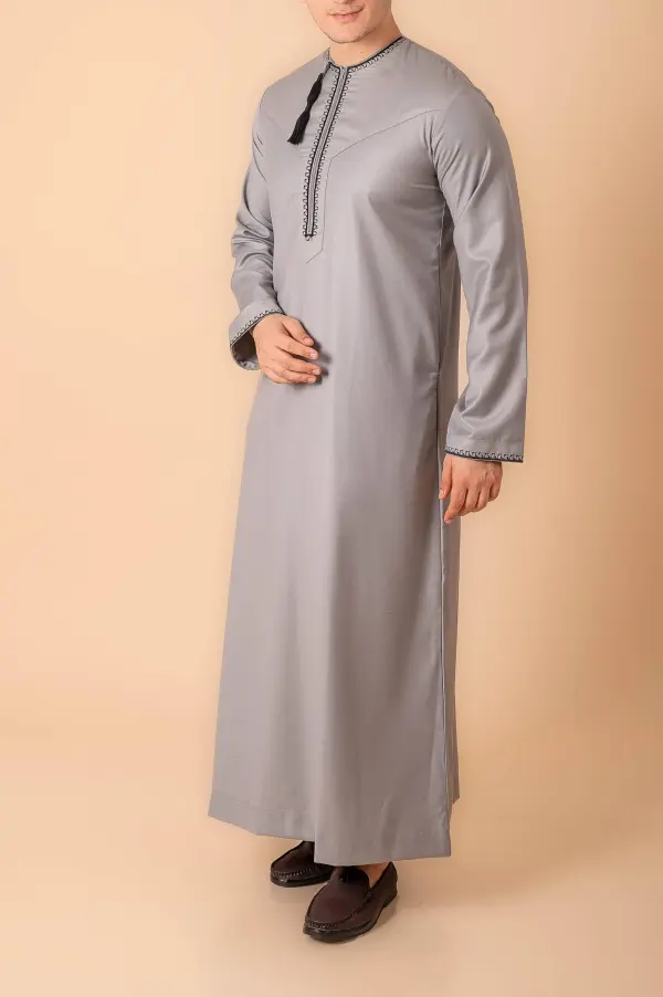 Light Ash Grey Omani Thobe with Black Loop Embroidery & Tassel - Image 4 - Ruby Online