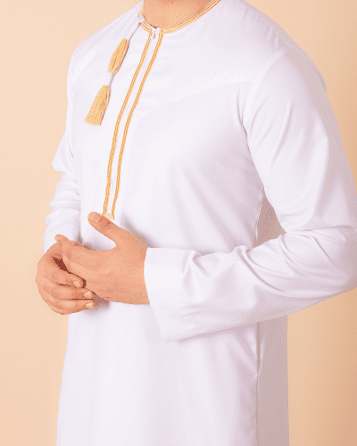 White Omani thobe with golden embroidery and tassel for men