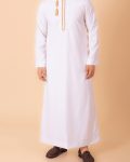 White Omani thobe with golden embroidery and tassel for men