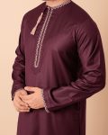 Maroon Omani Thobe with White Geometric Embroidery & Tassel - Image 5