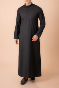 Black minimalist Emirati thobe with concealed placket and mandarin collar for men