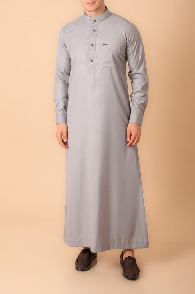 Light grey minimalist band collar men designer thobe with metal buttons and chest pocket