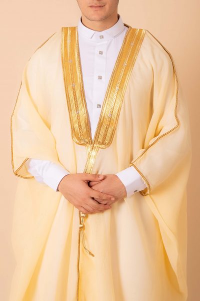cream arabic bisht for men with gold zari edge embroidery open front traditional cloak