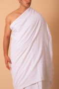 Men’s white Ihram towel set with plain woven texture and fringed edge for Hajj and Umrah