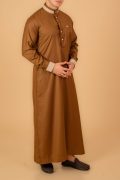 Brown thobe with beige contrast collar and cuffs for men
