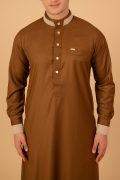 Brown thobe with beige contrast collar and cuffs for men